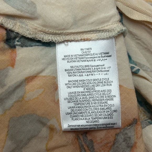 BCBGenration Beige Floral Lace Up Corset Top Size 6 - Picture 8 of 8